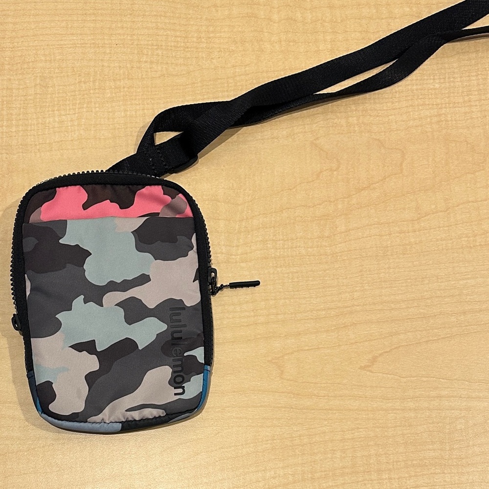 Lululemon Cross Body Bag
